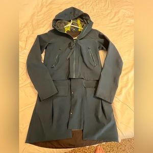 Lulu lemon rain coat, 2 pieces